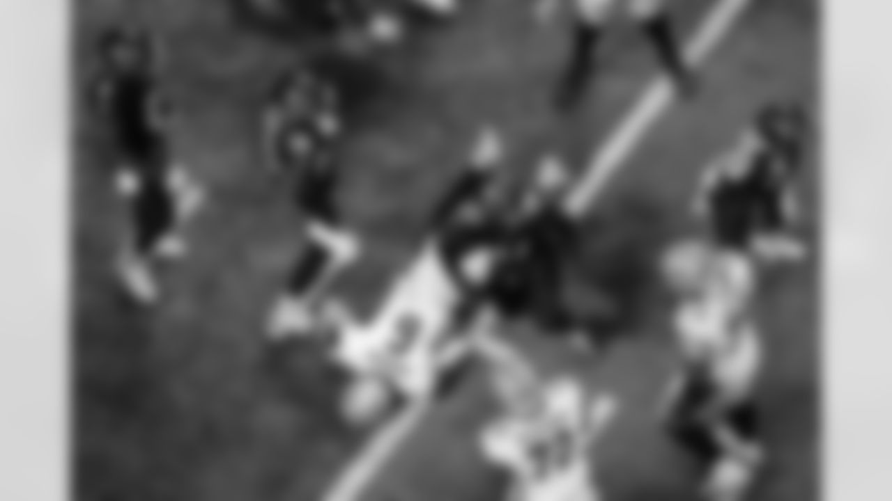 Atlanta Falcons edge rusher Leonard Floyd #56 and Atlanta Falcons edge rusher James Pearce Jr. #27 react after a tackle during the Week 18 Game against the New Orleans Saints at Mercedes-Benz Stadium in Atlanta, Georgia on Sunday, January 4, 2026. (Photo by Taylor McLaughlin/Atlanta Falcons)