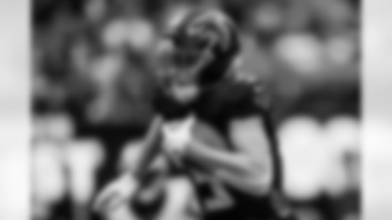 Atlanta Falcons wide receiver Drake London #5 runs with the ball during the Week 11 Game against the Carolina Panthers at Mercedes-Benz Stadium in Atlanta, Georgia on Sunday, November 16, 2025. (Photo by Jay Bendlin/Atlanta Falcons)