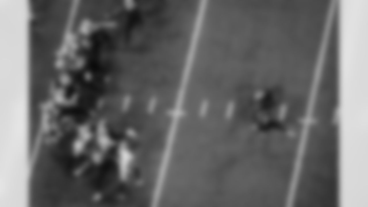 Atlanta Falcons kicker Zane Gonzalez #45 kicks a field goal during the Week 18 Game against the New Orleans Saints at Mercedes-Benz Stadium in Atlanta, Georgia on Sunday, January 4, 2026. (Photo by Taylor McLaughlin/Atlanta Falcons)