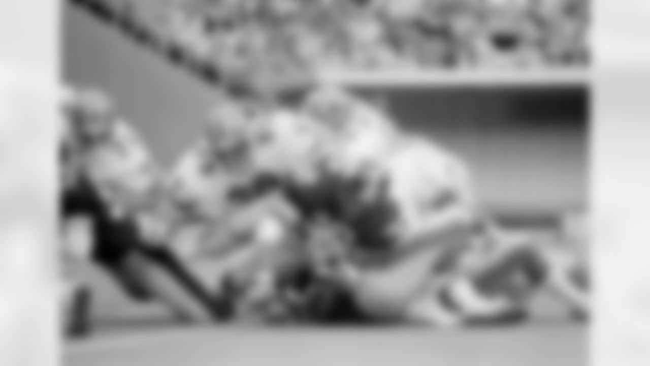 Pittsburgh Steelers' running back Franco Harris (32) dives for extra yardage against the Falcons in first period action in Pittsburgh, Oct. 8, 1978. (AP Photo/R. C. Greenawelt)