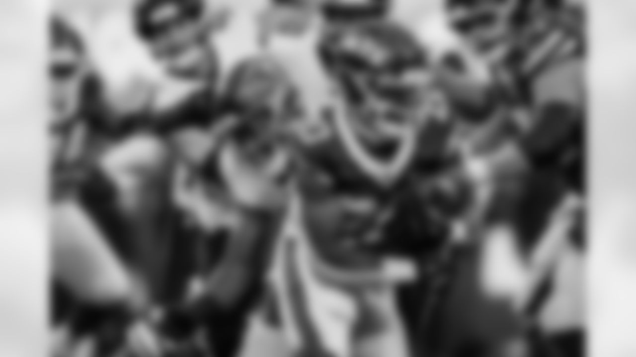 Atlanta Falcons outside linebacker Divine Deablo #0 makes a tackle during the Week 13 Game against the New York Jets at Metlife Stadium in East Rutherford, New Jersey on Sunday, November 30, 2025. (Photo by Jay Bendlin/Atlanta Falcons)