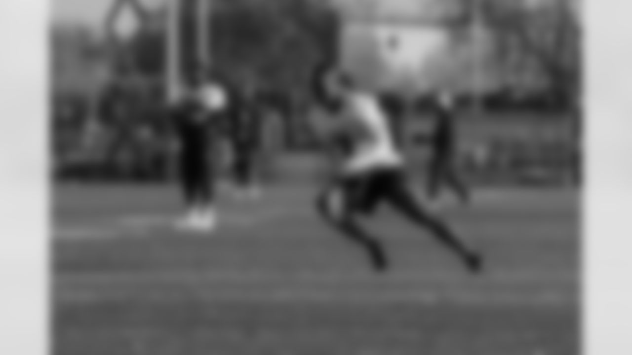 Atlanta Falcons running back Bijan Robinson #7 during practice at the FC Union Berlin Training Facility in Berlin, Germany on Friday, November 7, 2025. (Photo by Taylor McLaughlin/Atlanta Falcons)