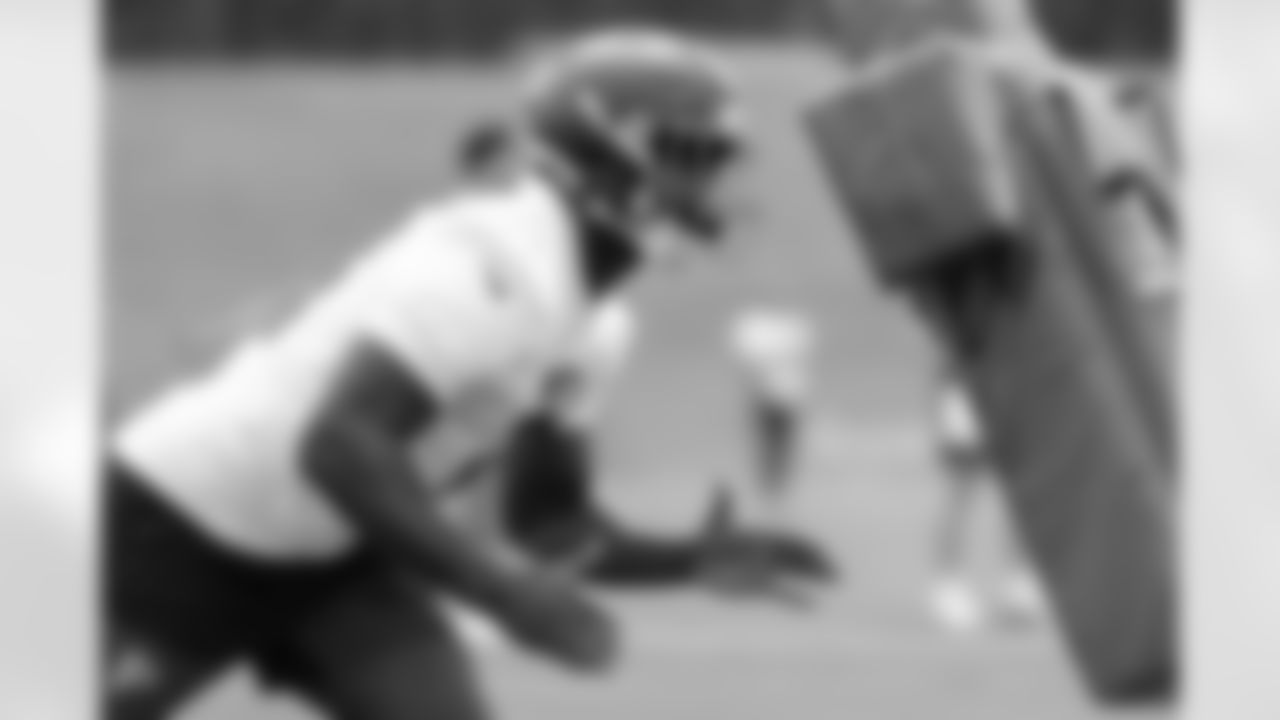 Atlanta Falcons edge rusher James Pearce Jr. #27 during practice at Atlanta Falcons Training Facility in Flowery Branch, Ga. on Friday, May 9, 2025. (Photo by Shanna Lockwood/Atlanta Falcons)