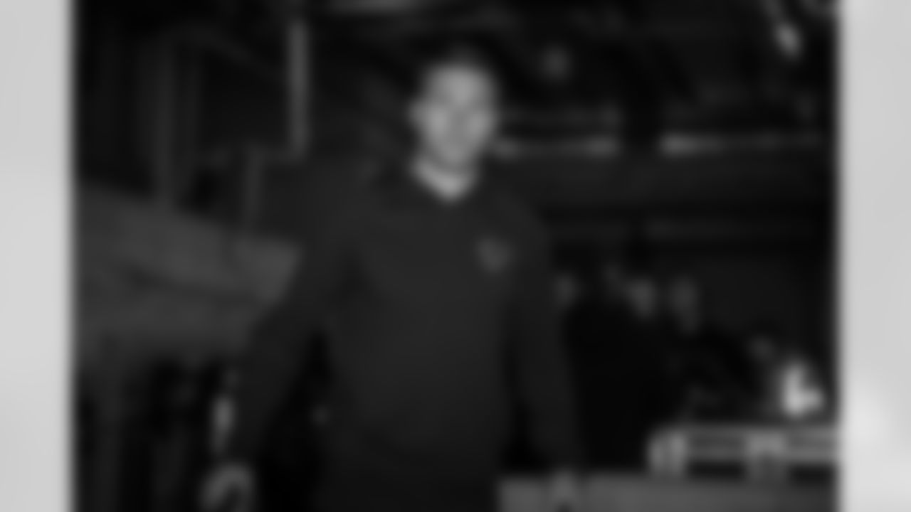 Atlanta Falcons quarterback Kirk Cousins #18 arrives before the Week 13 Game against the New York Jets at Metlife Stadium in East Rutherford, New Jersey on Sunday, November 30, 2025. (Photo by Jay Bendlin/Atlanta Falcons)