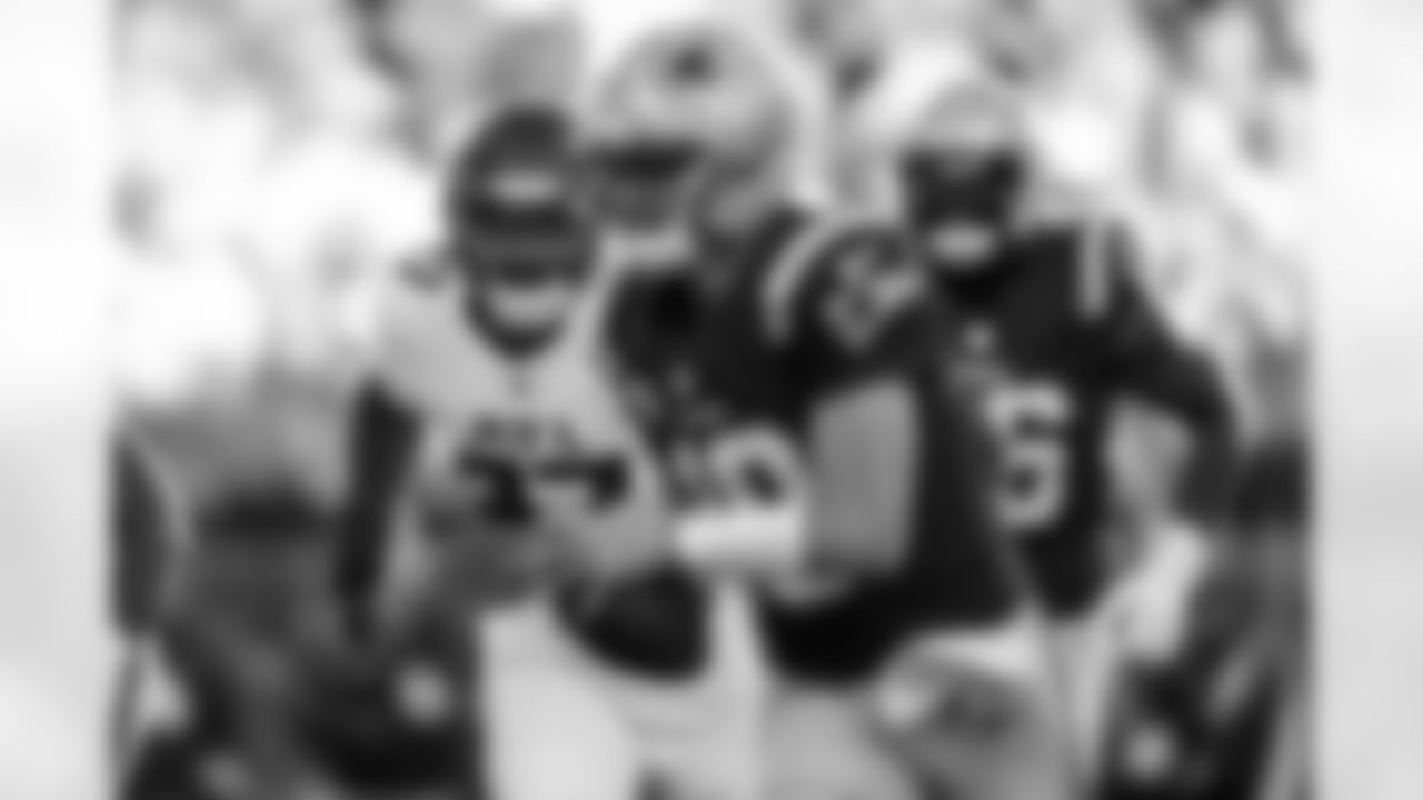 Atlanta Falcons edge rusher James Pearce Jr. #27 pursues the quarterback during the third quarter of the Week 9 Game against the New England Patriots at Gillette Stadium in Foxborough, Massachusetts on Sunday, November 2, 2025. (Photo by Taylor McLaughlin/Atlanta Falcons)