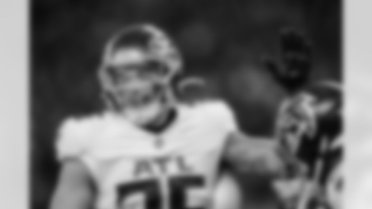 Atlanta Falcons running back Tyler Allgeier #25 scores a touchdown during the Week 10 Game against the Indianapolis Colts at Olympic Stadium in Berlin, Germany on Sunday, November 9, 2025. (Photo by Brandon Magnus/Atlanta Falcons)