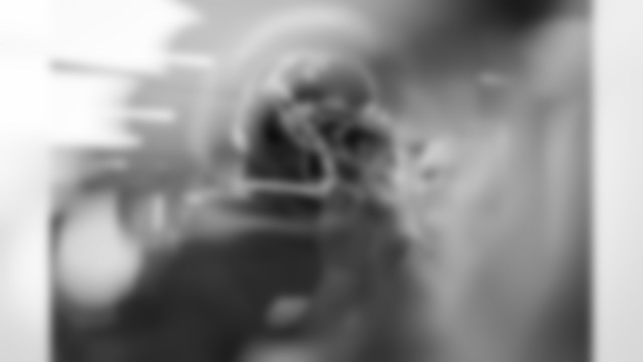 prepares in the locker room before the Week 17 Game against the Los Angeles Rams at Mercedes-Benz Stadium in Atlanta, Georgia on Monday, December 29, 2025. (Photo by Jay Bendlin/Atlanta Falcons)