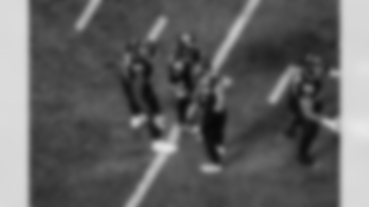 Atlanta Falcons kicker Zane Gonzalez #45 kicks a field goal during the Week 18 Game against the New Orleans Saints at Mercedes-Benz Stadium in Atlanta, Georgia on Sunday, January 4, 2026. (Photo by Taylor McLaughlin/Atlanta Falcons)