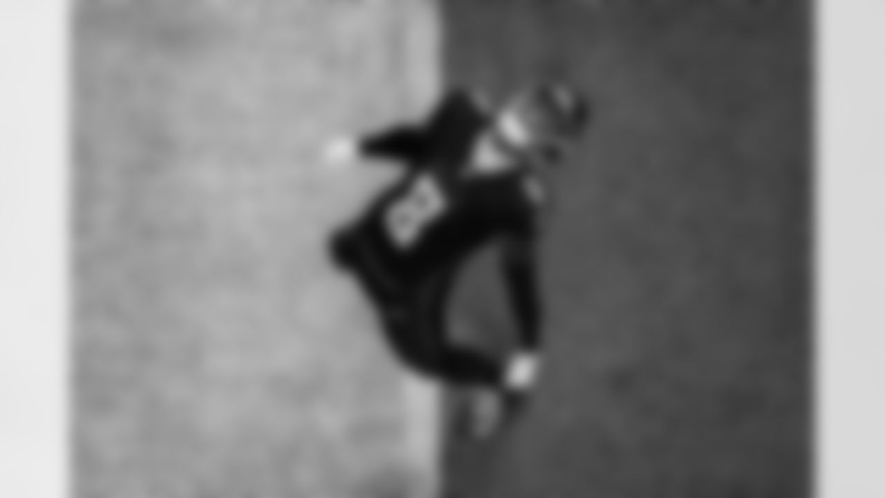 Atlanta Falcons tight end Kyle Pitts Sr. #8 scores a touchdown during the Week 4 Game against the Washington Commanders at Mercedes-Benz Stadium in Atlanta, Georgia on Sunday, September 28, 2025. (Photo by Jay Bendlin/Atlanta Falcons)