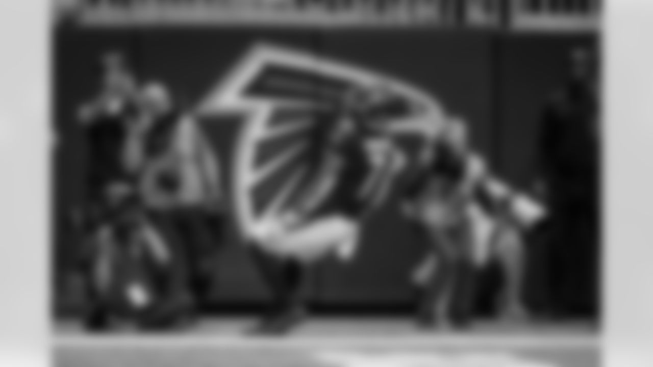 Atlanta Falcons running back Bijan Robinson #7 scores a touchdown during the Week 11 Game against the Carolina Panthers at Mercedes-Benz Stadium in Atlanta, Georgia on Sunday, November 16, 2025. (Photo by Jay Bendlin/Atlanta Falcons)