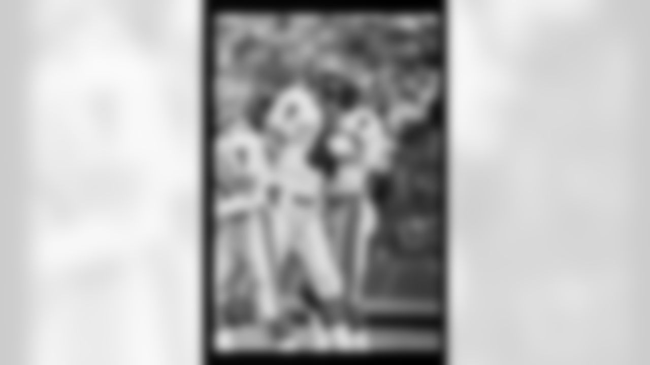 Photograph from the Falcons game vs the Los Angeles Rams on October 12, 1986.