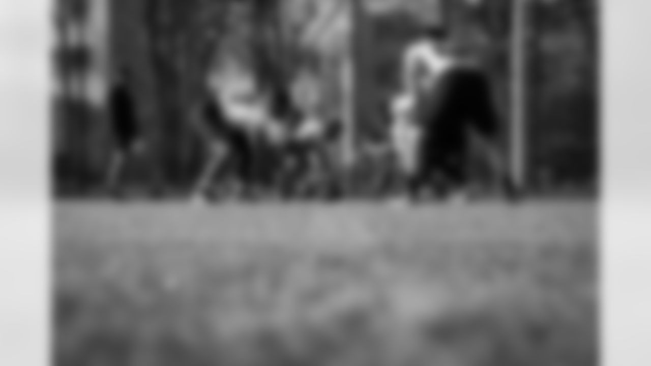 Atlanta Falcons offensive line during practice at the FC Union Berlin Training Facility in Berlin, Germany on Friday, November 7, 2025. (Photo by Jay Bendlin/Atlanta Falcons)