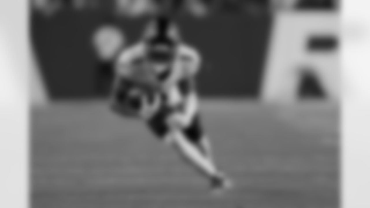Atlanta Falcons wide receiver Darnell Mooney #1 runs with the ball during the Week 17 Game against the Washington Commanders at Commanders Field in Greater Landover, Maryland on Sunday, December 29, 2024. (Photo by Shanna Lockwood/Atlanta Falcons)