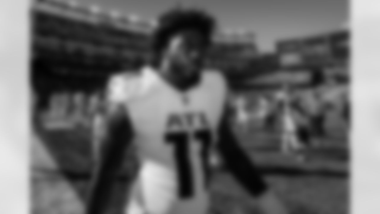 Atlanta Falcons edge rusher Jalon Walker #11 prior to the Week 9 Game against the New England Patriots at Gillette Stadium in Foxborough, Massachusetts on Sunday, November 2, 2025. (Photo by Taylor McLaughlin/Atlanta Falcons)