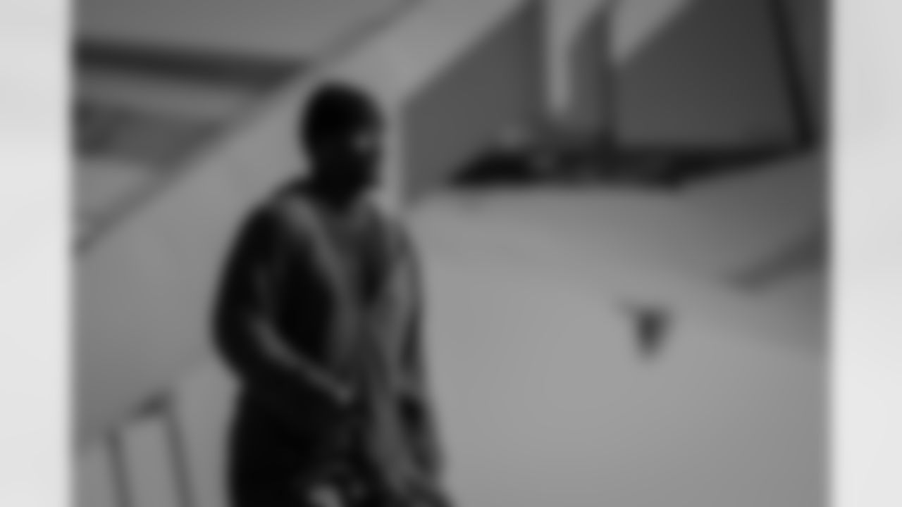 Atlanta Falcons defensive lineman Ruke Orhorhoro #98 boards the plane at Hartsfield-Jackson International Airport in Atlanta, Ga. on Saturday, November 1, 2025. (Photo by Jay Bendlin/Atlanta Falcons)