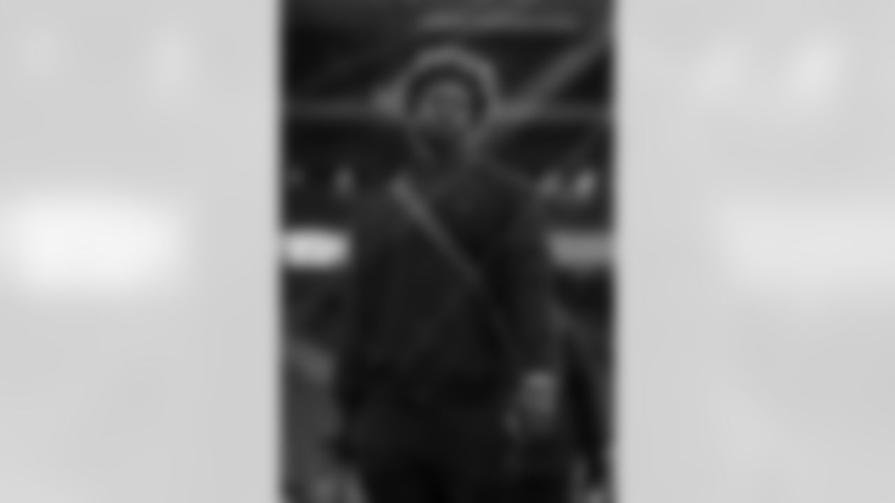 Atlanta Falcons edge rusher Jalon Walker #11 arrives before the Week 16 Game against the Arizona Cardinals at State Farm Stadium in Glendale, Arizona on Sunday, December 21, 2025. (Photo by Taylor McLaughlin/Atlanta Falcons)