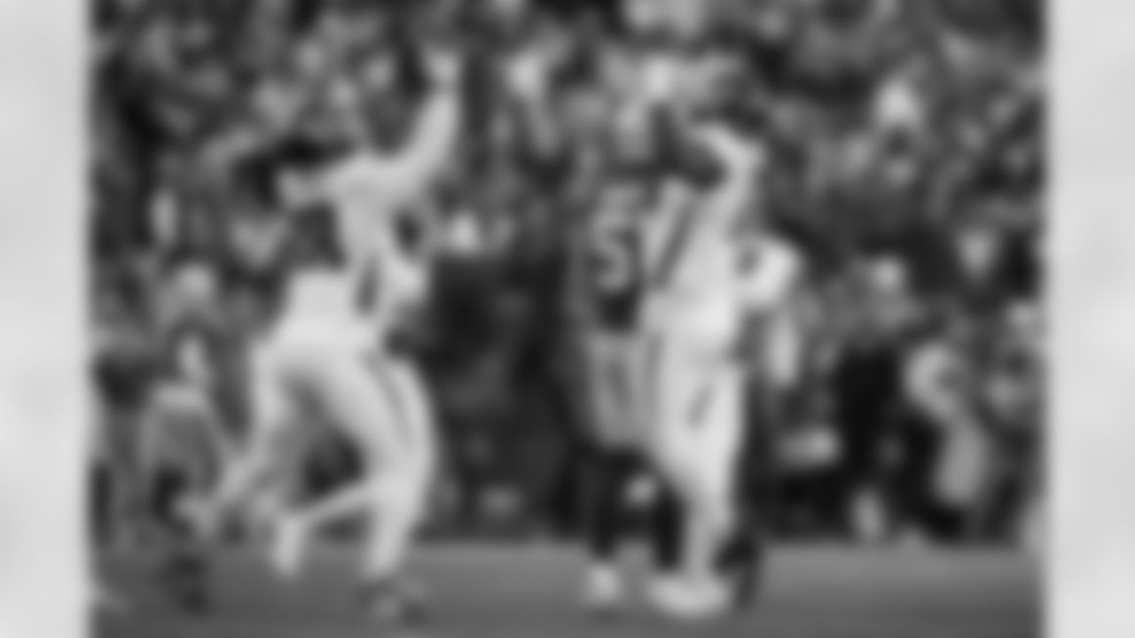 Atlanta Falcons edge rusher Jalon Walker #11 reacts after breaking up a pass during the fourth quarter of the Week 9 Game against the New England Patriots at Gillette Stadium in Foxborough, Massachusetts on Sunday, November 2, 2025. (Photo by Taylor McLaughlin/Atlanta Falcons)