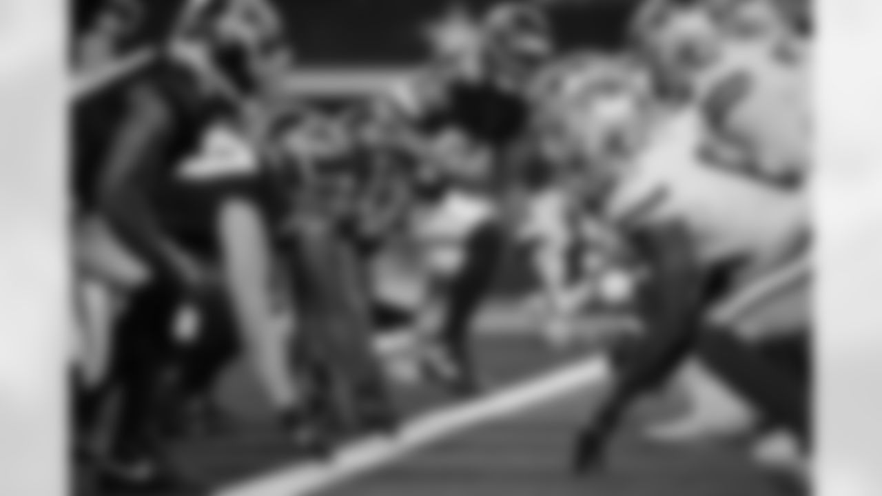 Atlanta Falcons players line up before the ball is snapped during the Preseason Game against the Dallas Cowboys at AT&T Stadium in Arlington, Texas on Friday, August 22, 2025. (Photo by Jay Bendlin/Atlanta Falcons)