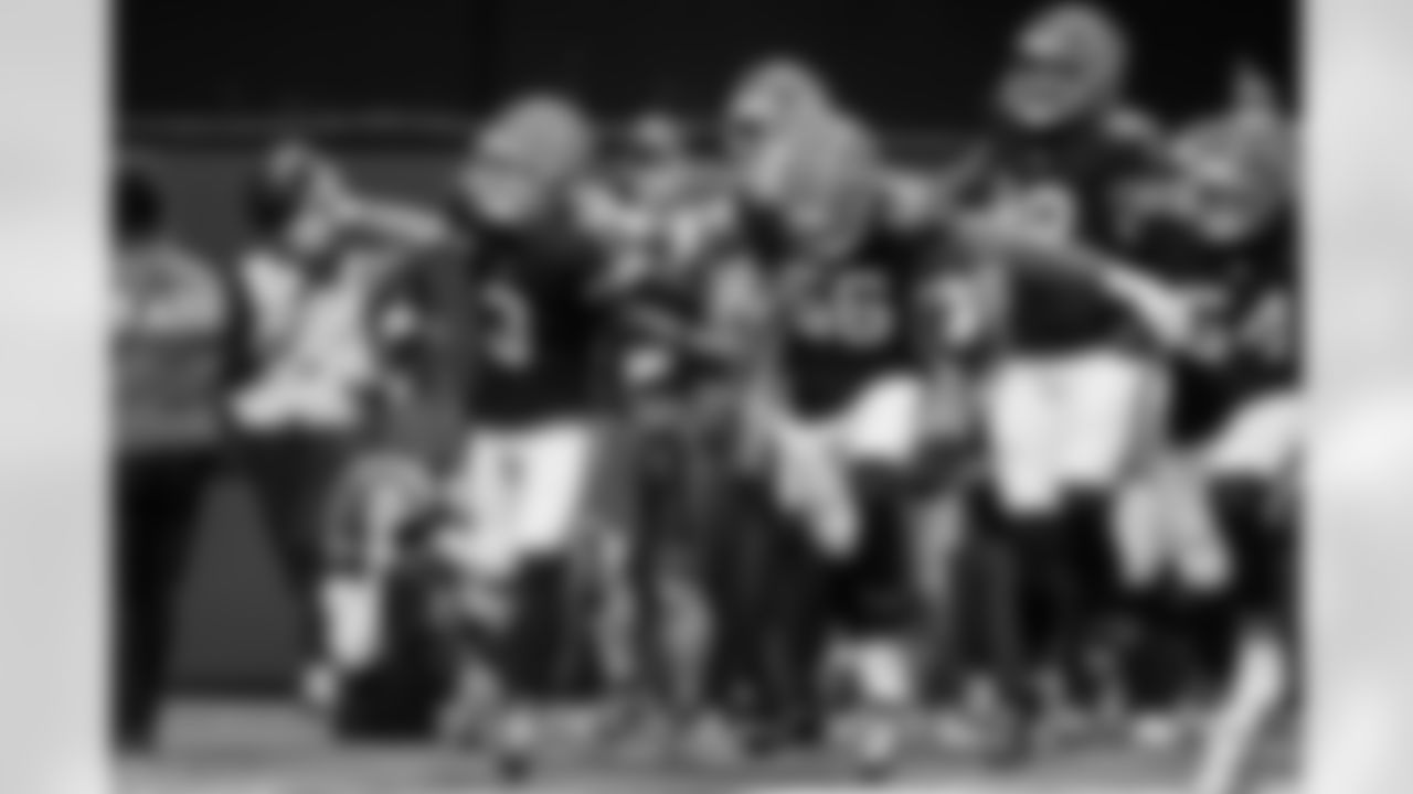 Atlanta Falcons safety Jessie Bates III #3 celebrates with teammates after returning an interception for a touchdown during the Week 17 Game against the Los Angeles Rams at Mercedes-Benz Stadium in Atlanta, Georgia on Monday, December 29, 2025. (Photo by Steven Burroughs/Atlanta Falcons)