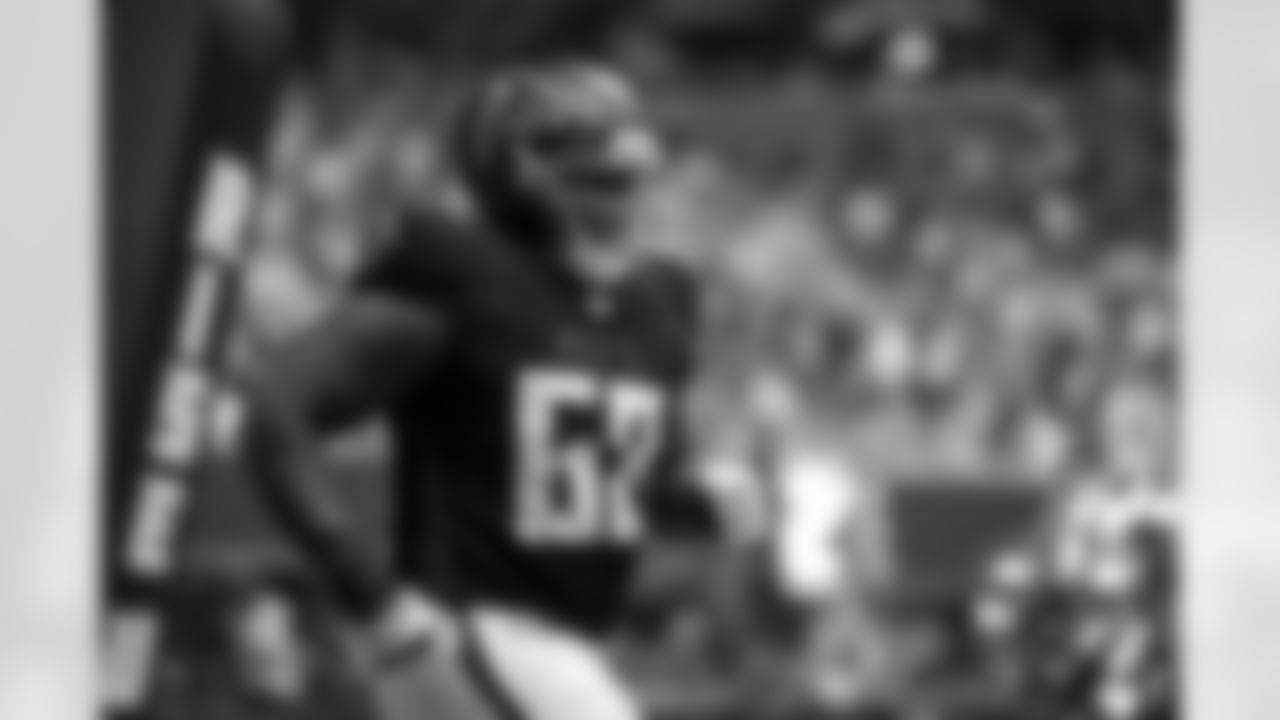 Atlanta Falcons offensive lineman Kyle Hinton #68 runs onto the field during the Week 11 Game against the Carolina Panthers at Mercedes-Benz Stadium in Atlanta, Georgia on Sunday, November 16, 2025. (Photo by Kevin Liles/Atlanta Falcons)