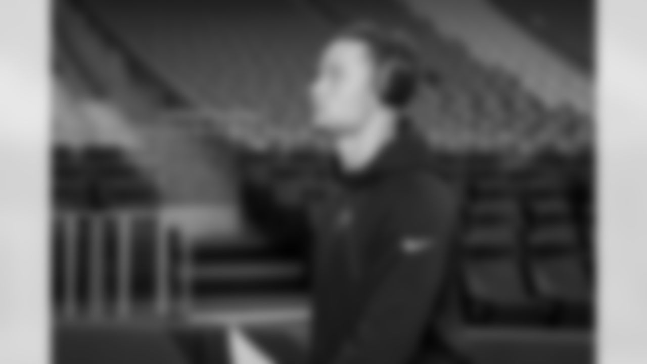 Atlanta Falcons wide receiver Casey Washington #82 arrives prior to the Week 16 Game against the Arizona Cardinals at State Farm Stadium in Glendale, Arizona on Sunday, December 21, 2025. (Photo by Jay Bendlin/Atlanta Falcons)