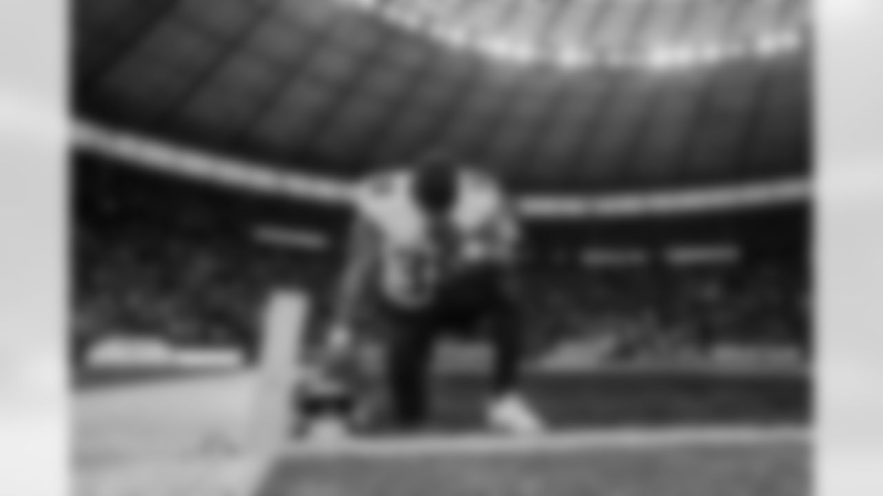 Atlanta Falcons running back Nathan Carter #38 prior to the Week 10 Game against the Indianapolis Colts at Olympic Stadium in Berlin, Germany on Sunday, November 9, 2025. (Photo by Taylor McLaughlin/Atlanta Falcons)