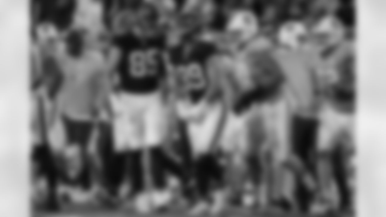 Atlanta Falcons tight end Charlie Woerner #89 reacts during the Week 15 Game against the Tampa Bay Buccaneers at Raymond James Stadium in Tampa, Florida on Thursday, December 11, 2025. (Photo by Taylor McLaughlin/Atlanta Falcons)