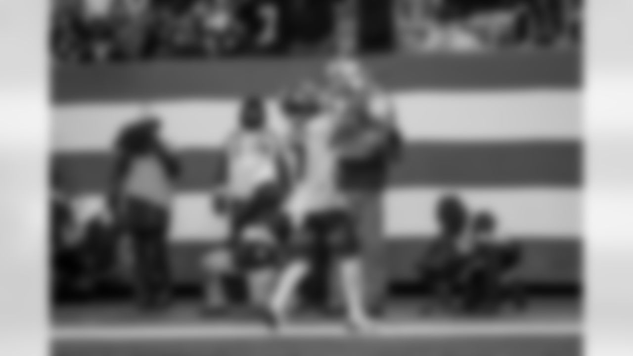 Atlanta Falcons running back Bijan Robinson #7 celebrates a touchdown during the Week 13 Game against the New York Jets at Metlife Stadium in East Rutherford, New Jersey on Sunday, November 30, 2025. (Photo by Jay Bendlin/Atlanta Falcons)