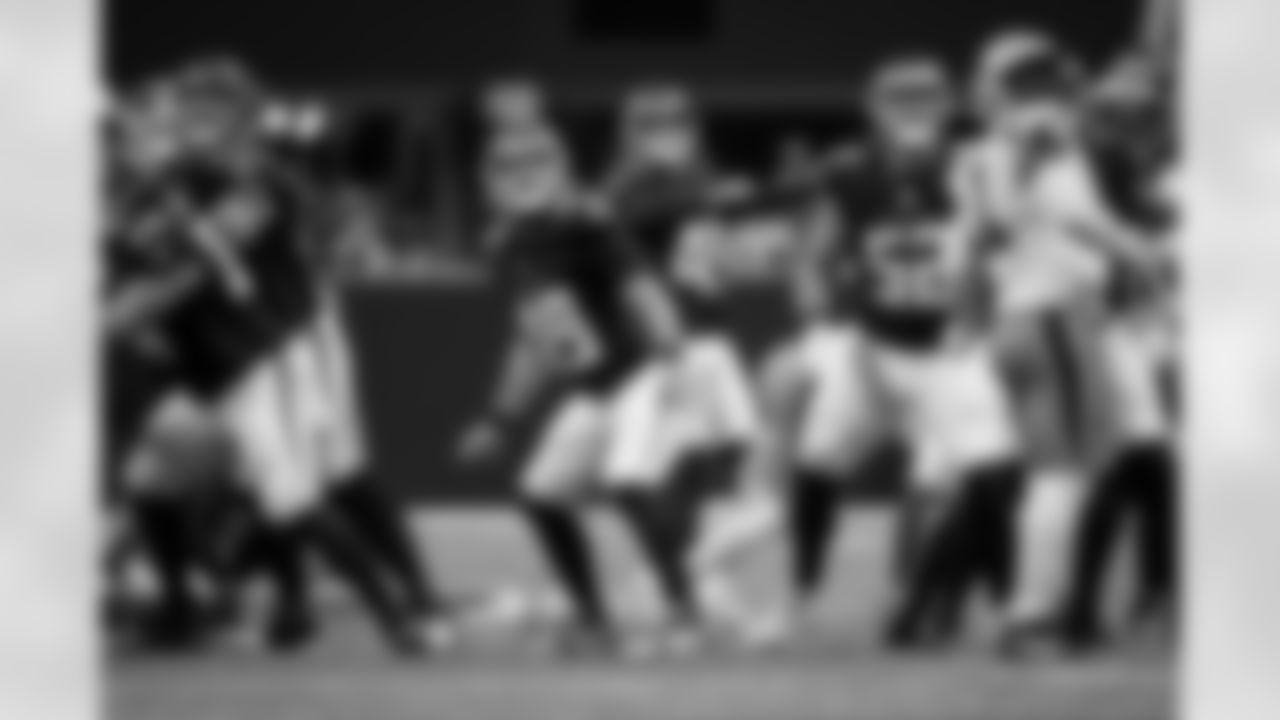 Atlanta Falcons kicker Zane Gonzalez #45 kicks a field goal during the Week 11 Game against the Carolina Panthers at Mercedes-Benz Stadium in Atlanta, Georgia on Sunday, November 16, 2025. (Photo by Jay Bendlin/Atlanta Falcons)