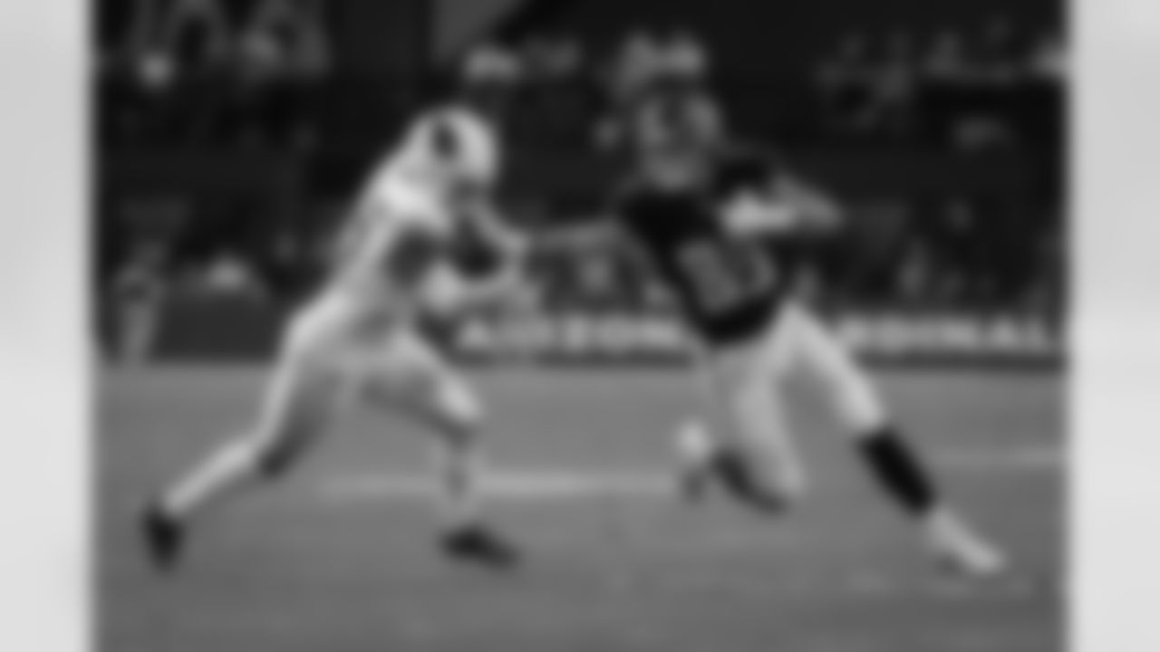 Atlanta Falcons tight end Charlie Woerner #89 runs with the ball during the third quarter of the Week 16 Game against the Arizona Cardinals at State Farm Stadium in Glendale, Arizona on Sunday, December 21, 2025. (Photo by Howard Lao/Atlanta Falcons)