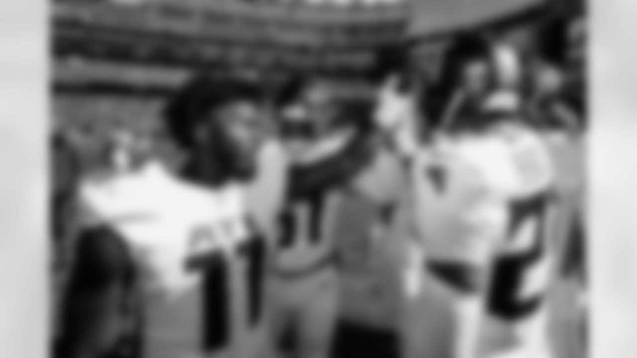 Atlanta Falcons edge rusher Jalon Walker #11 prior to the Week 9 Game against the New England Patriots at Gillette Stadium in Foxborough, Massachusetts on Sunday, November 2, 2025. (Photo by Taylor McLaughlin/Atlanta Falcons)