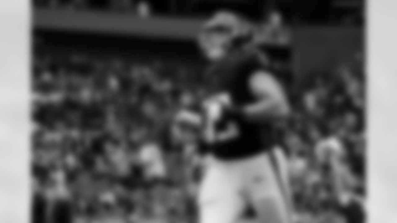 Atlanta Falcons guard Chris Lindstrom #63 takes the field during the Week 11 Game against the Carolina Panthers at Mercedes-Benz Stadium in Atlanta, Ga. on Sunday, November 16, 2025. (Photo by AJ ReynoldsAtlanta Falcons)