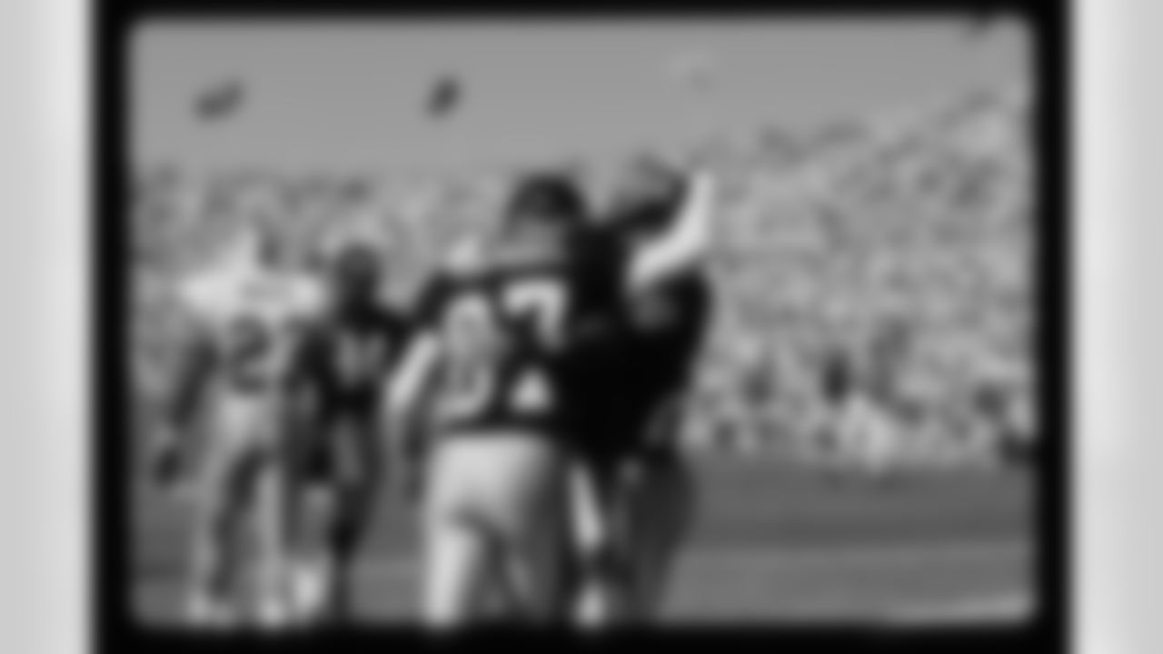 Atlanta Falcons wide receiver Bert Emanuel #87 during the game in Tampa Bay against the Tampa Bay Buccaneers on October 22, 1995. (Photo by Jimmy Cribb)