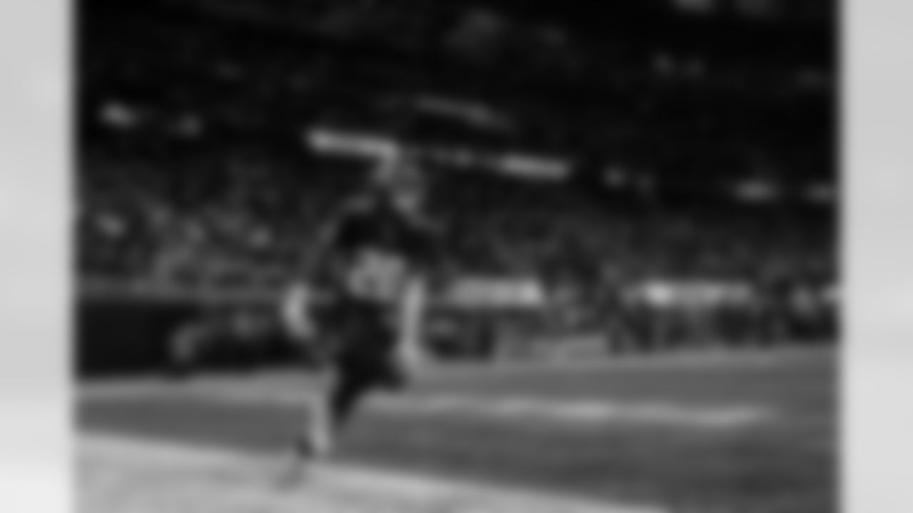 Atlanta Falcons cornerback Dee Alford #20 intercepts the ball during the Week 18 Game against the New Orleans Saints at Mercedes-Benz Stadium in Atlanta, Georgia on Sunday, January 4, 2026. (Photo by Brandon Magnus/Atlanta Falcons)