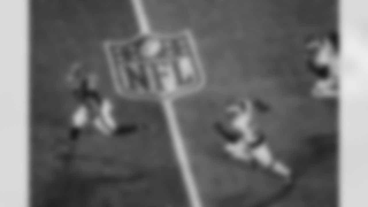 Atlanta Falcons running back Bijan Robinson #7 scores a touchdown during the Week 17 Game against the Los Angeles Rams at Mercedes-Benz Stadium in Atlanta, Georgia on Monday, December 29, 2025. (Photo by Jay Bendlin/Atlanta Falcons)