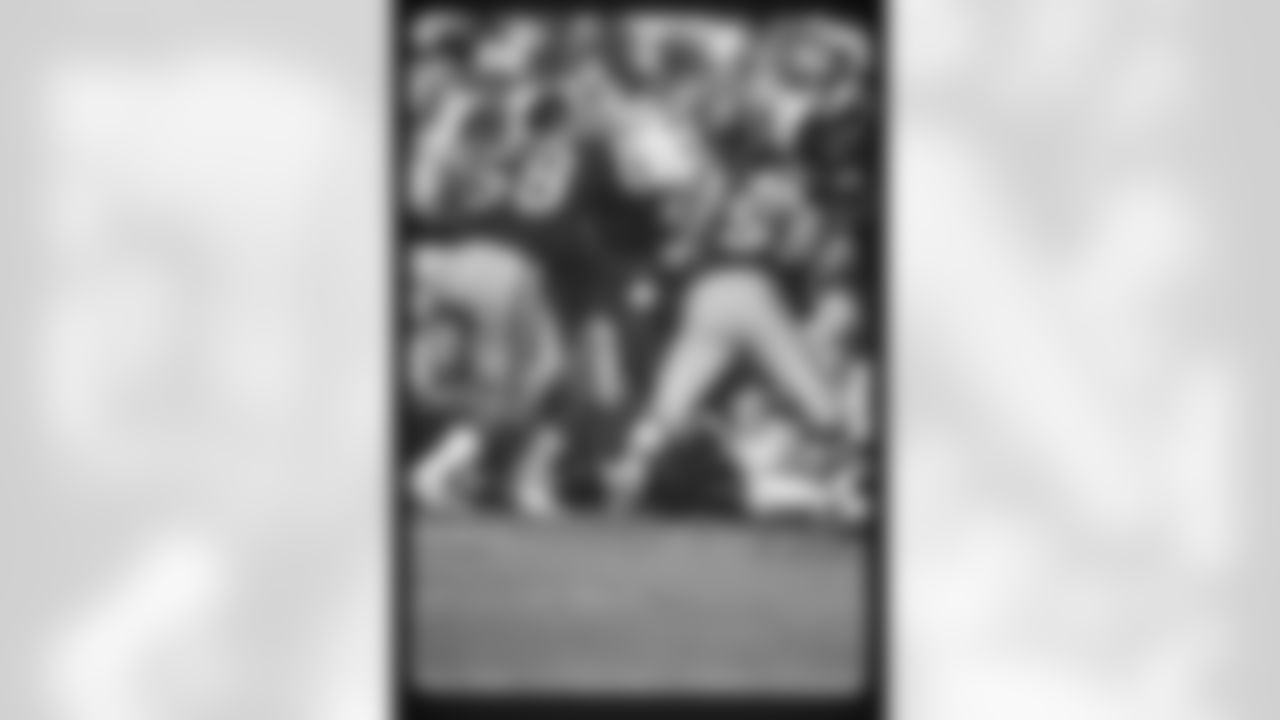 Photograph from the Falcons game vs the Los Angeles Rams on October 7, 1984.