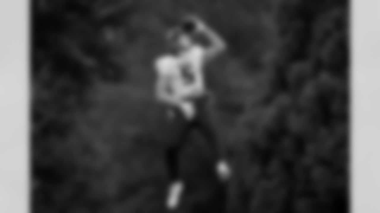 Atlanta Falcons wide receiver Drake London #5 during practice at Atlanta Falcons Training Facility in Flowery Branch, Georgia, on Thursday, October 30, 2025. (Photo by Taylor McLaughlin/Atlanta Falcons)