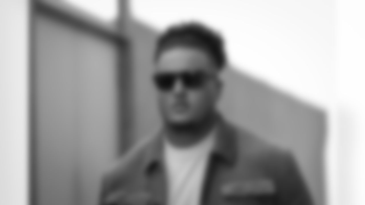 Atlanta Falcons offensive lineman Matthew Bergeron #65 arrives before the Week 18 Game against the New Orleans Saints at Mercedes-Benz Stadium in Atlanta, Georgia on Sunday, January 4, 2026. (Photo by Brandon Magnus/Atlanta Falcons)