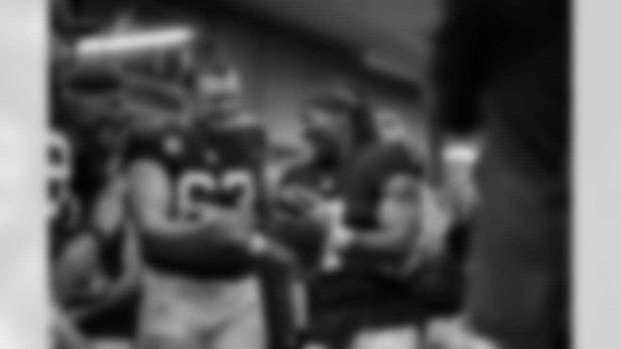 Atlanta Falcons running back Bijan Robinson #7 in the locker room after the Week 6 Game against the Buffalo Bills at Mercedes-Benz Stadium in Atlanta, Georgia on Monday, October 13, 2025. (Photo by Jay Bendlin/Atlanta Falcons)