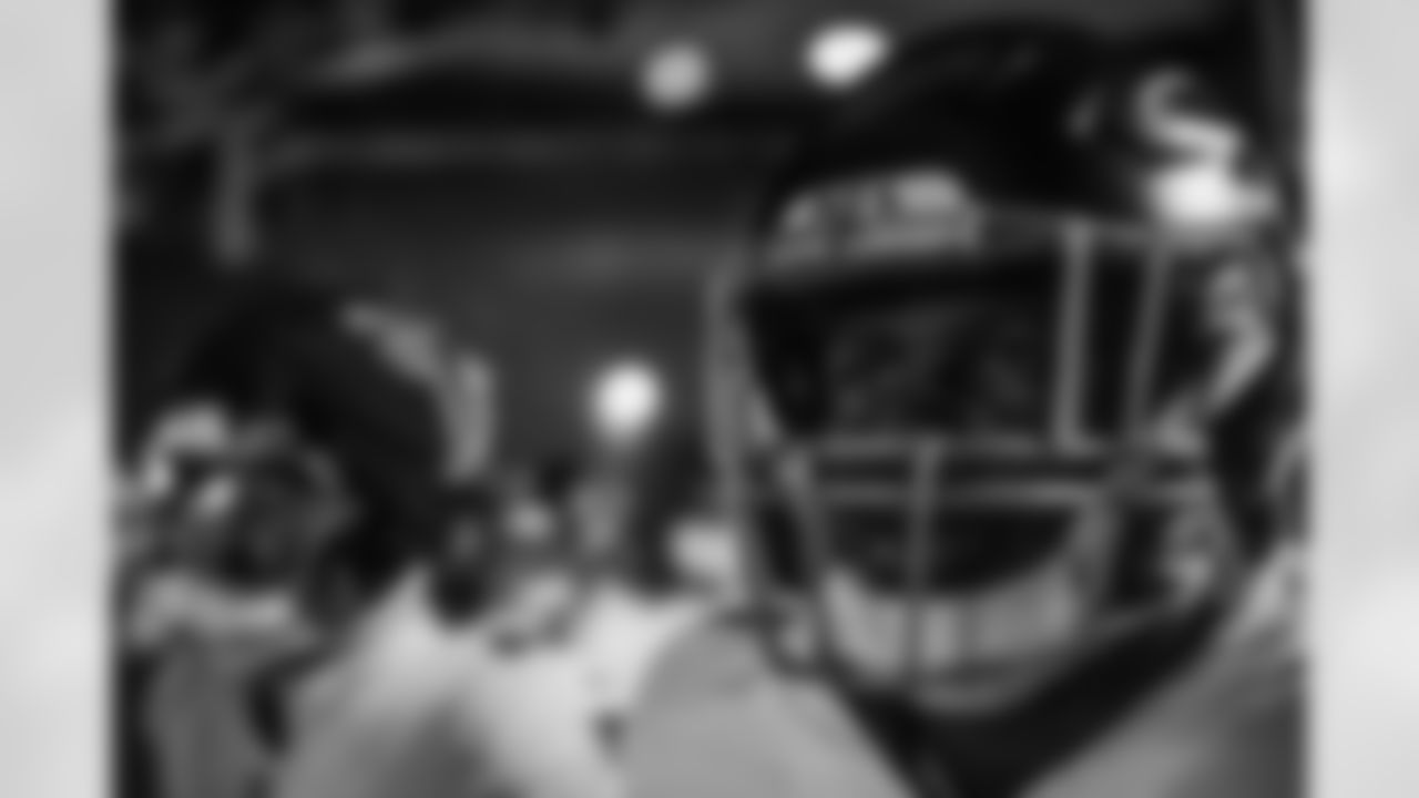 Atlanta Falcons edge rusher Jalon Walker #11 in the tunnel before the Week 13 Game against the New York Jets at Metlife Stadium in East Rutherford, New Jersey on Sunday, November 30, 2025. (Photo by Jay Bendlin/Atlanta Falcons)