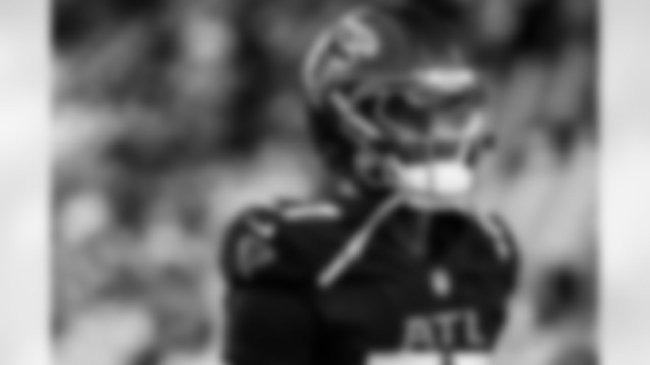 Atlanta Falcons edge rusher James Pearce Jr. #27 prior to the Week 16 Game against the Arizona Cardinals at State Farm Stadium in Glendale, Arizona on Sunday, December 21, 2025. (Photo by Howard Lao/Atlanta Falcons)