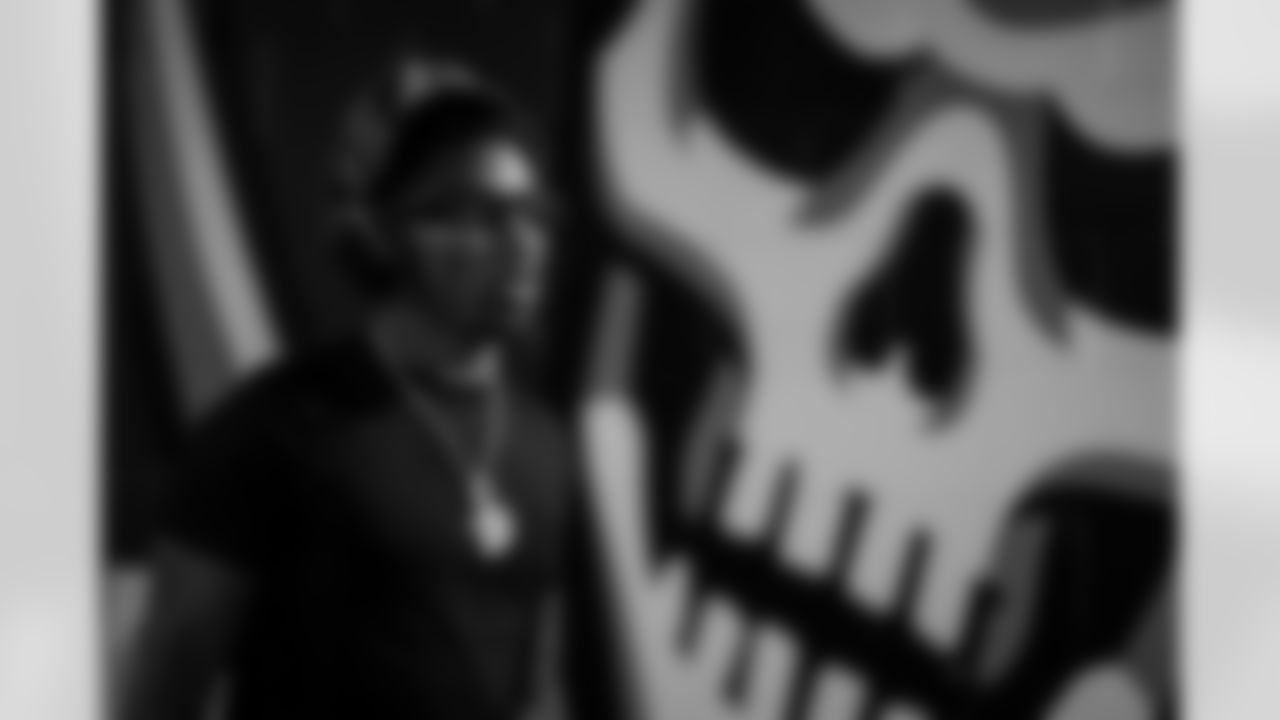 Atlanta Falcons cornerback Dee Alford #20 arrives during the Week 15 Game against the Tampa Bay Buccaneers at Raymond James Stadium in Tampa, Florida on Thursday, December 11, 2025. (Photo by Taylor McLaughlin/Atlanta Falcons)