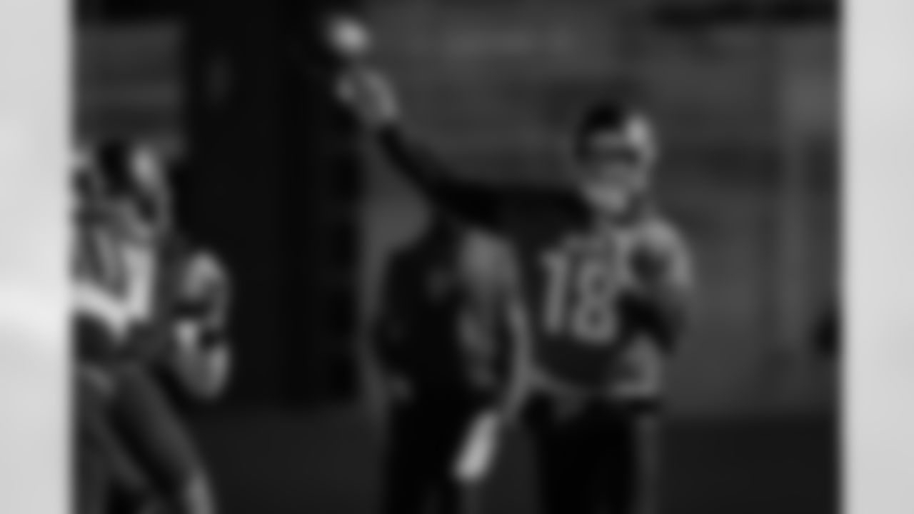 Atlanta Falcons quarterback Kirk Cousins #18 during practice at Atlanta Falcons Training Facility in Flowery Branch, Georgia, on Thursday, January 1, 2026. (Photo by Taylor McLaughlin/Atlanta Falcons)