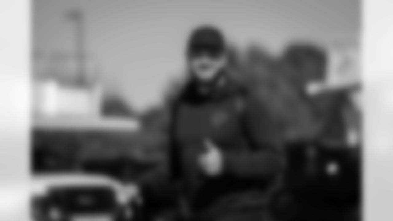 Atlanta Falcons long snapper Liam McCullough #49 boards the plane at Hartsfield-Jackson International Airport in Atlanta, Ga. on Saturday, November 1, 2025. (Photo by Jay Bendlin/Atlanta Falcons)