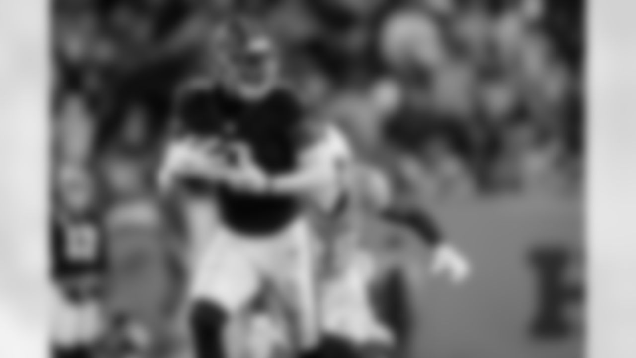 Atlanta Falcons tight end Kyle Pitts Sr. #8 makes a catch during the Week 15 Game against the Tampa Bay Buccaneers at Raymond James Stadium in Tampa, Florida on Thursday, December 11, 2025. (Photo by Jay Bendlin/Atlanta Falcons)