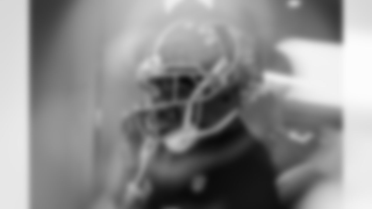 Atlanta Falcons cornerback Dee Alford #20 prepares in the locker room before the Week 17 Game against the Los Angeles Rams at Mercedes-Benz Stadium in Atlanta, Georgia on Monday, December 29, 2025. (Photo by Jay Bendlin/Atlanta Falcons)