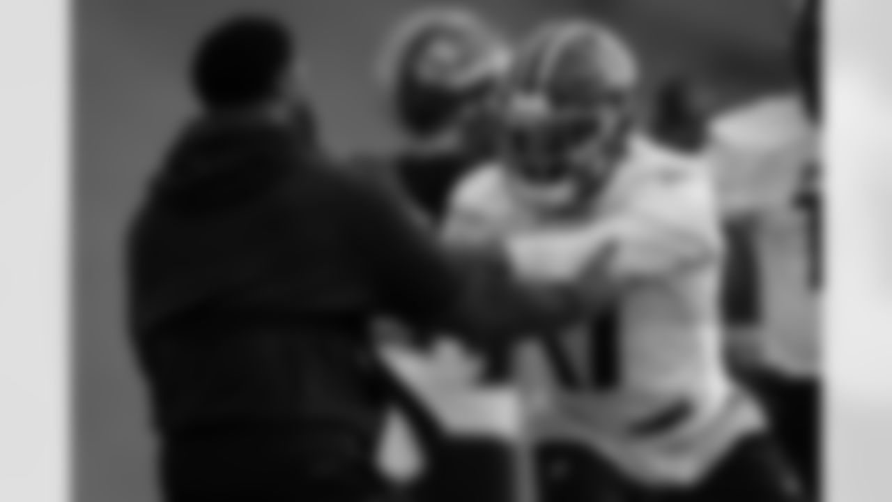 Atlanta Falcons outside linebacker Arnold Ebiketie #17 during practice at Atlanta Falcons Training Facility in Flowery Branch, Georgia, on Wednesday, December 24, 2025. (Photo by Jay Bendlin/Atlanta Falcons)