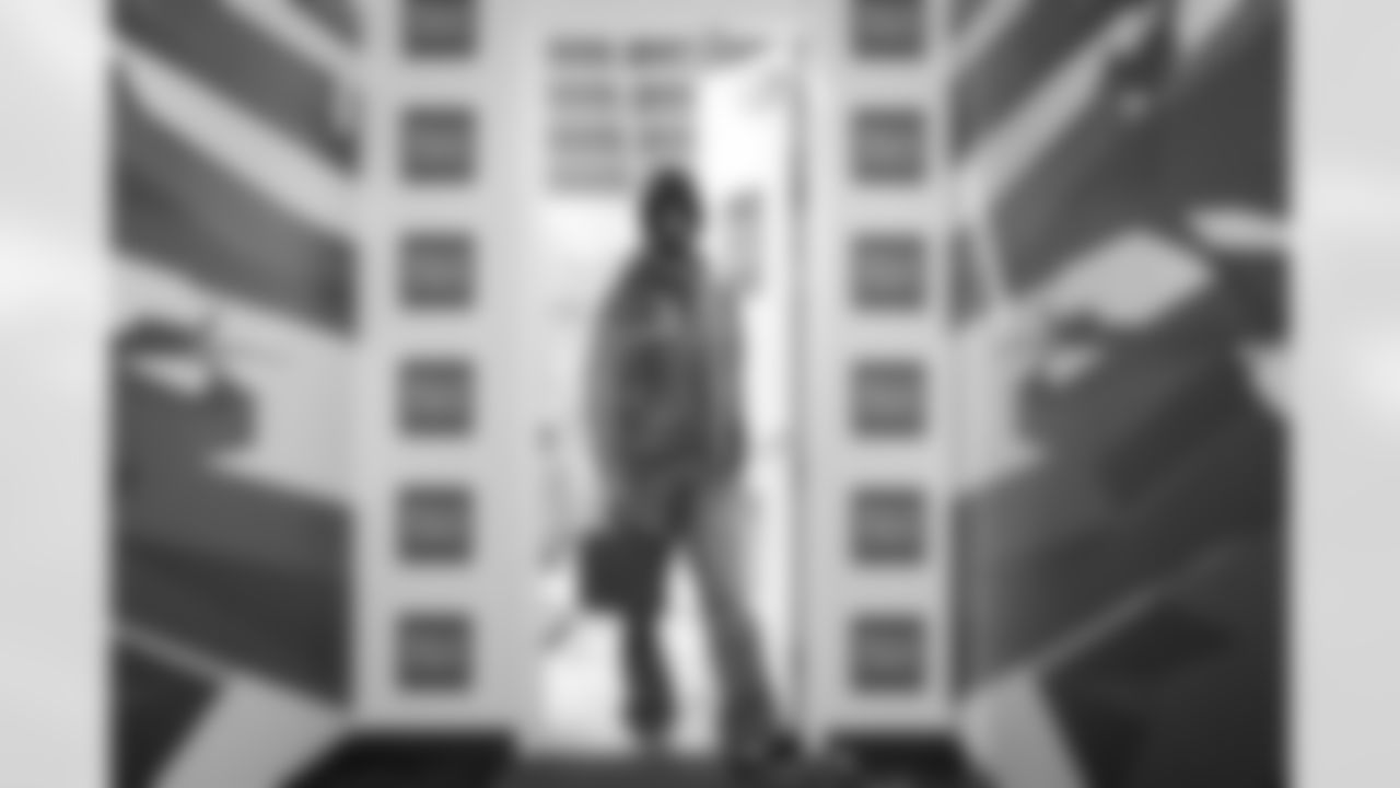 Atlanta Falcons cornerback A.J. Terrell Jr. #24 arrives before the Week 18 Game against the New Orleans Saints at Mercedes-Benz Stadium in Atlanta, Georgia on Sunday, January 4, 2026. (Photo by Jay Bendlin/Atlanta Falcons)