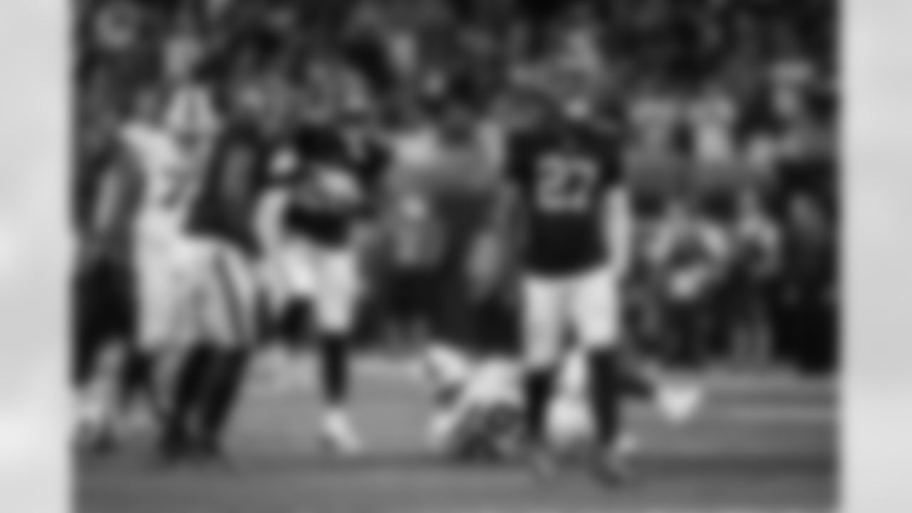 Atlanta Falcons edge rusher James Pearce Jr. #27 reacts during the Week 6 Game against the Buffalo Bills at Mercedes-Benz Stadium in Atlanta, Georgia on Monday, October 13, 2025. (Photo by Taylor McLaughlin/Atlanta Falcons)