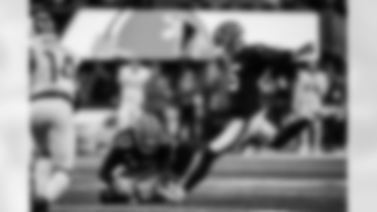 Atlanta Falcons kicker Zane Gonzalez #45 kicks. Afield goal during the Week 17 Game against the Los Angeles Rams at Mercedes-Benz Stadium in Atlanta, Georgia on Monday, December 29, 2025. (Photo by Jay Bendlin/Atlanta Falcons)